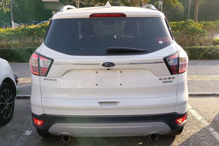 Used Ford Kuga 2018 EcoBoost 180 Two-Wheel-Drive Platinum Edition