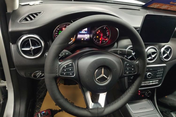 Used Mercedes-Benz GLA 2017 GLA 200 Sport Edition
