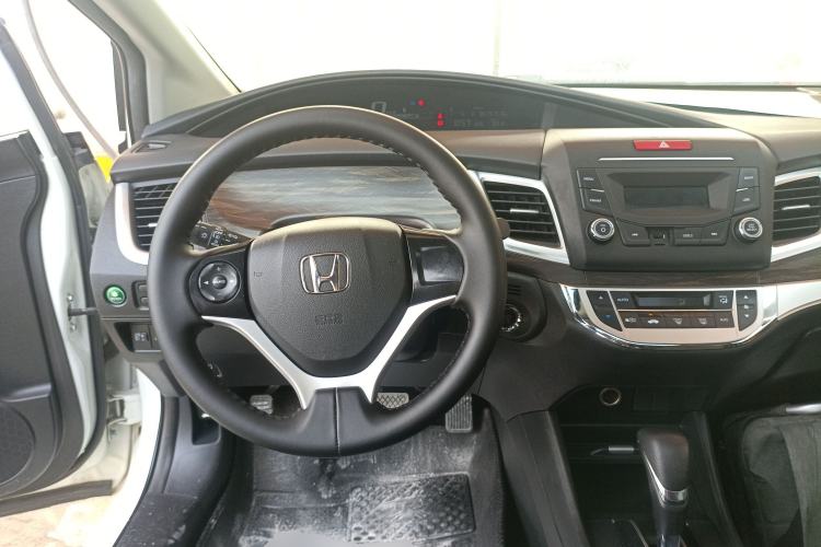 Used Honda Jade 2017 1.8L automatic Comfort version 5 seats
