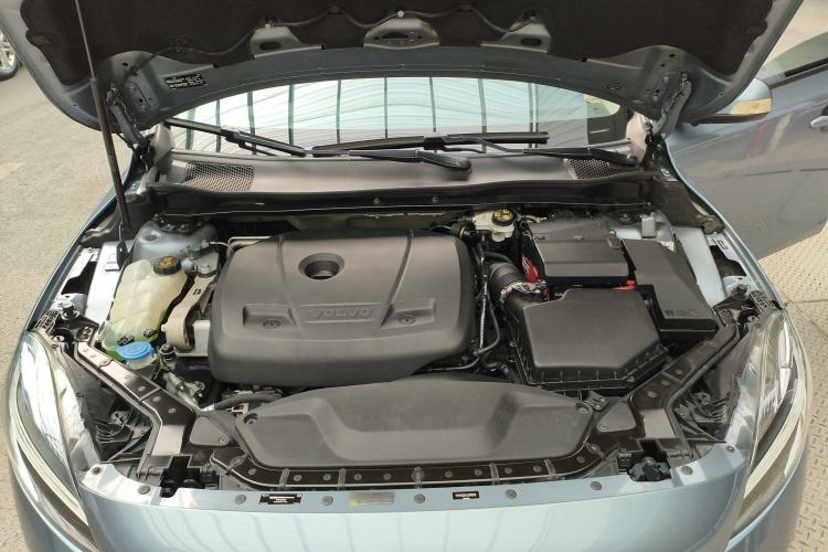 Used Volvo V40 2018 T3 Smart Edition
