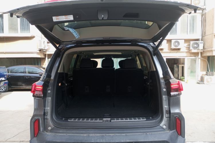 Used SAIC MAXUS Territory 2023 2.0T Cross-Country Flagship Edition 7 Seats