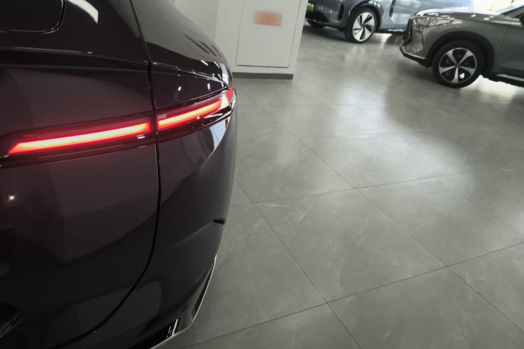 Used  12 2024 650 Three-Laser Four-Wheel Drive Performance Edition
