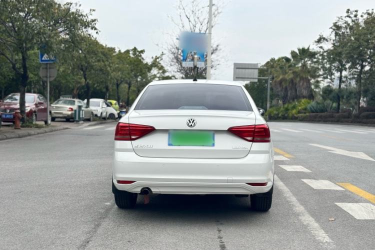 Used Volkswagen Lavida 2015 1.6L Automatic Fashion Edition
