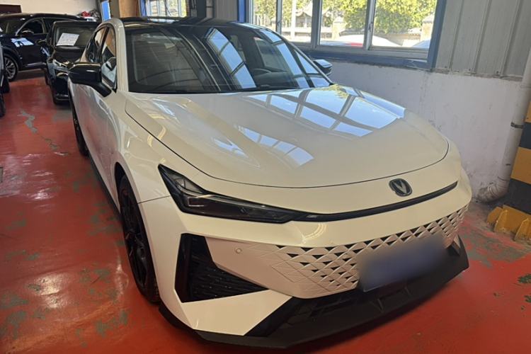 Used Changan UNI-V 2024 1.5T Prestige Edition
