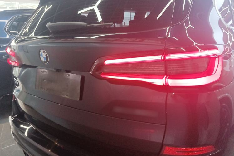 Used BMW X5 2022 Restyled xDrive 30Li Luxury Version M Sport Package