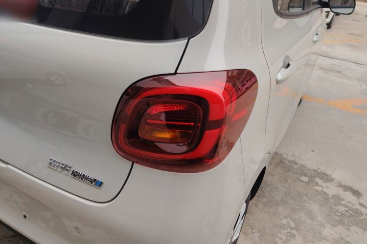 Used Wuling Hongguang MINIEV 2025 Four-Door Version Advanced Edition
