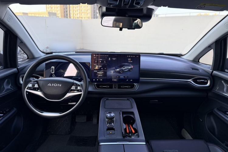 Used AION V 2022 Plus 80 Executive Edition Ternary Lithium