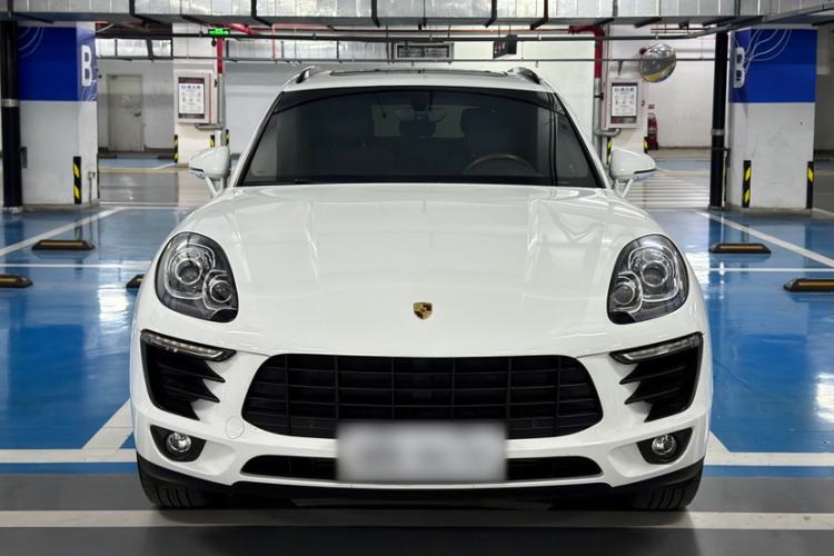 Used Porsche Macan 2016 Macan 2.0T
