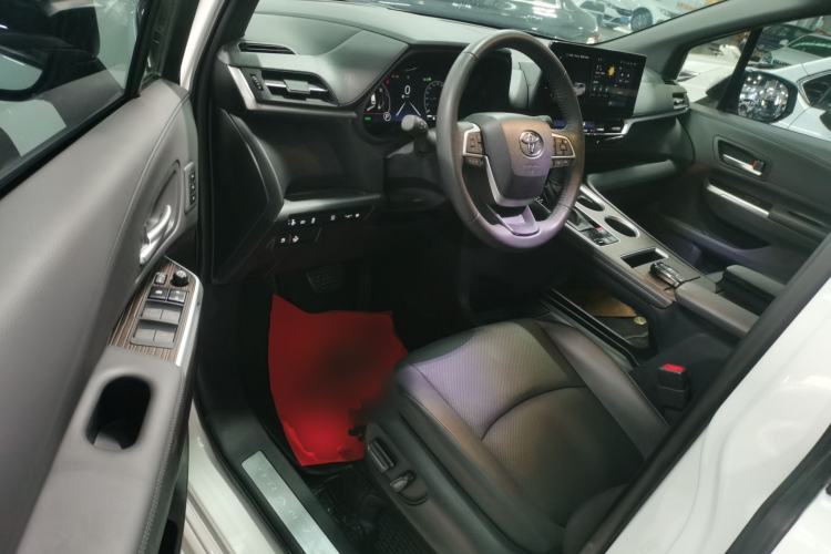 Used Toyota Granvia 2024 2.5L Hybrid Prestige PLUS Edition
