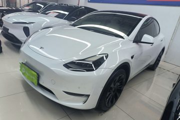 Used Tesla Model Y 2022 Long-Range All-Wheel-Drive Version
