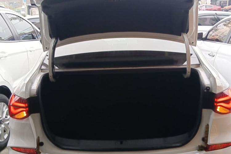 Used Chevrolet Monza 2022 320 Automatic Enjoyment Sunroof Version
