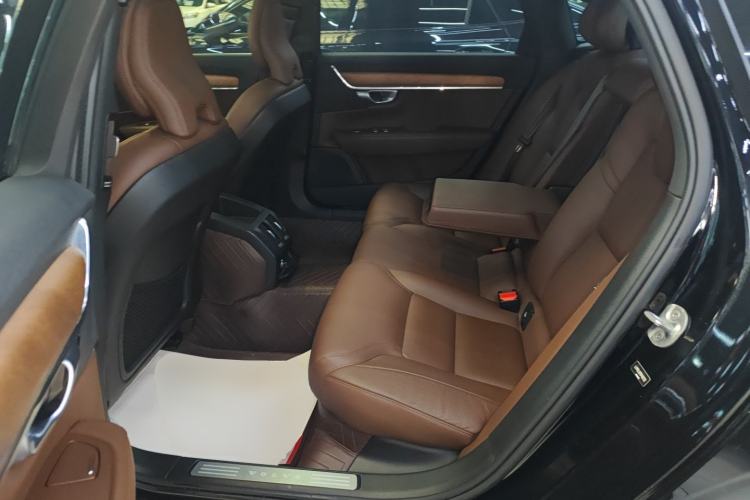 Used Volvo S90 2024 B5 Zhiyi Luxury Edition