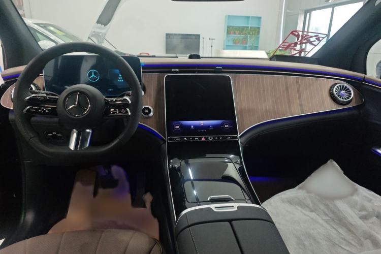 Used Mercedes-Benz EQE SUV 2024 500 4MATIC Pioneer Edition
