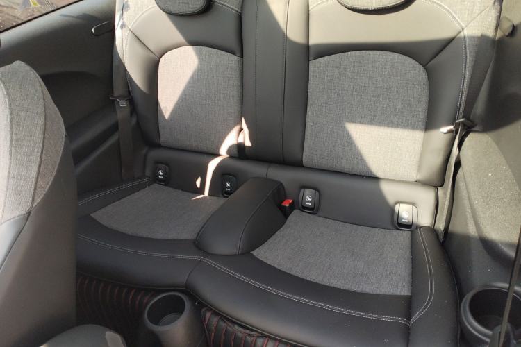 Used  MINI 2019 1.5T COOPER Classic Edition
