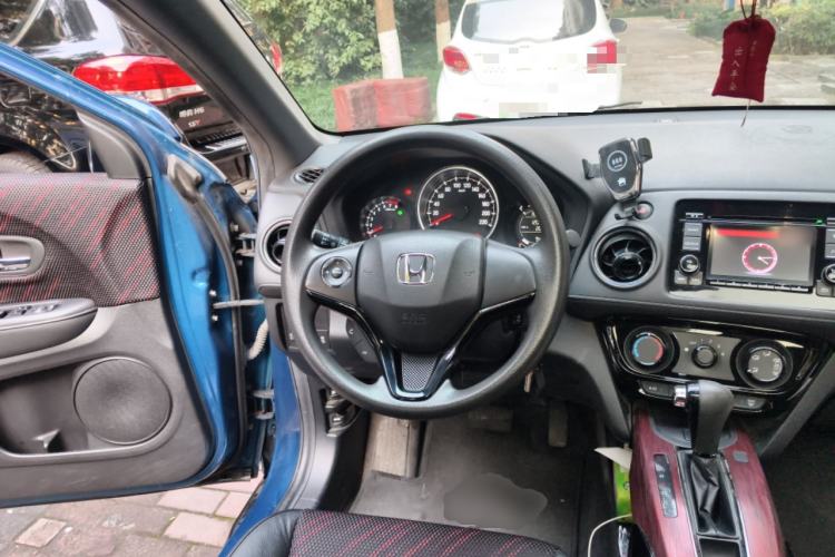 Used Honda XR-V 2015 1.8L EXi CVT Comfort Version
