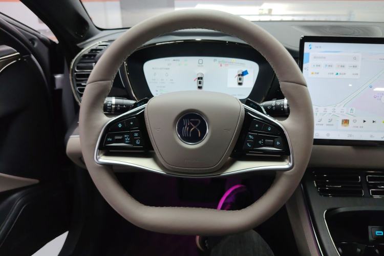 Used BYD Han 2025 DM-i Intelligent Driving Edition 125KM LiDAR Flagship Model
