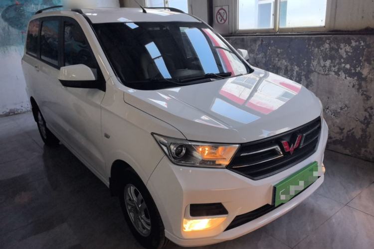 Used Wuling Hongguang 2019 1.5L S Comfort Edition China VI LAR
