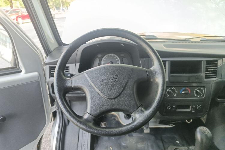 Used Wuling Zhiguang 2020 1.2L Practical Model China VI LSI