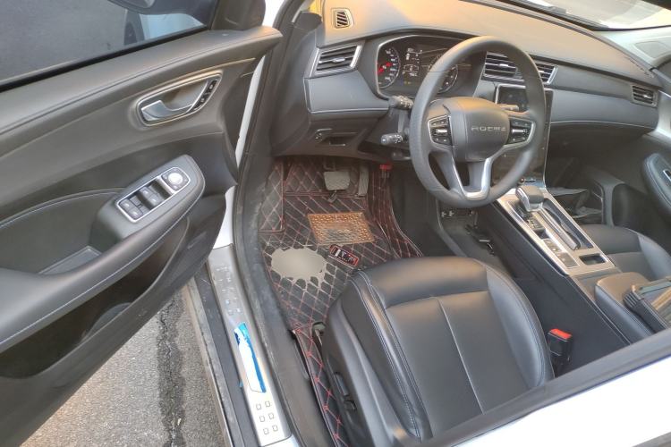 Used Roewe RX5 2020 PLUS 300TGI Automatic Ali National Style Luxury Edition
