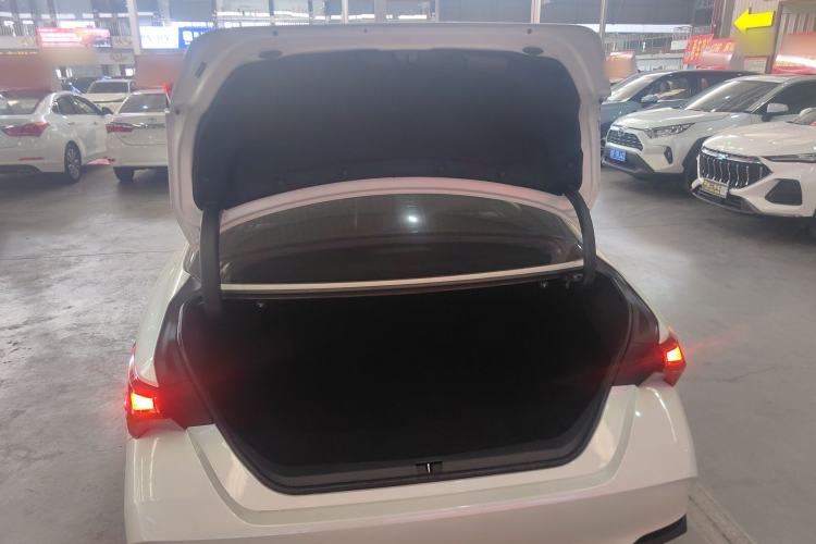 Used Toyota Avalon 2023 Dual-Engine 2.5L Luxury Edition
