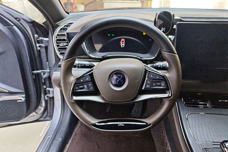 Used BYD Han 2022 DM-i 121KM Luxury Model