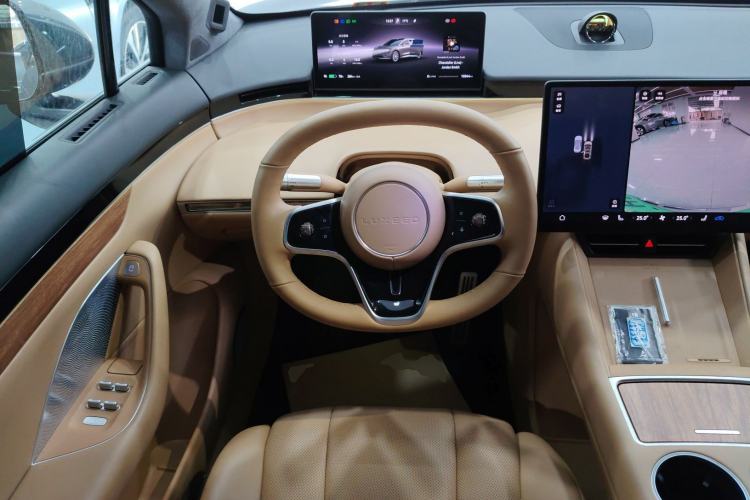 Used Hima Luxeed R7 2024 All-Electric 667 km Max
