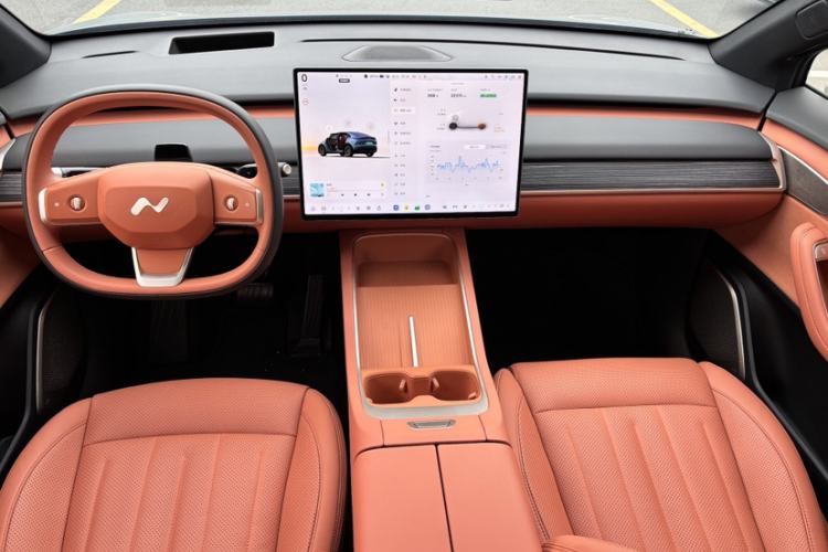 Used ONVO L60 2024 60 kWh All-Wheel Drive
