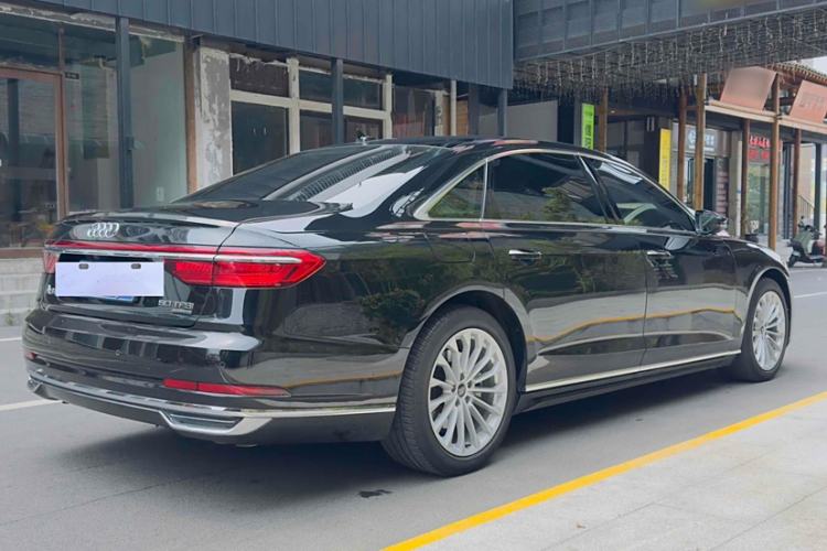 Used Audi A8 2022 A8L 50 TFSI quattro Comfort Edition Collector's Model
