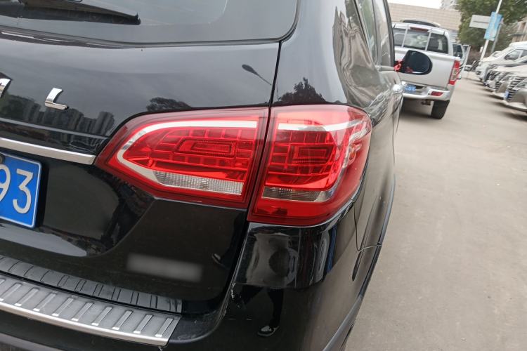 Used Haval H6 2015 Revised Version Sport Edition 1.5T Manual Transmission Two-Wheel Drive Elite Grade
