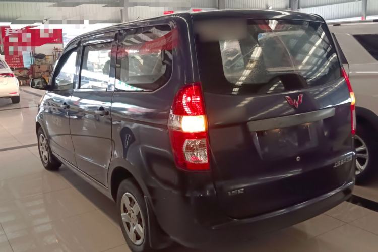Used Wuling Hongguang 2014 1.5L Base Version
