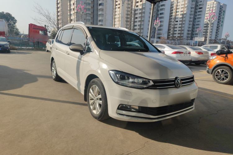 Used Volkswagen Touran 2016 Volkswagen Touran L 280TSI DSG Comfort Edition
