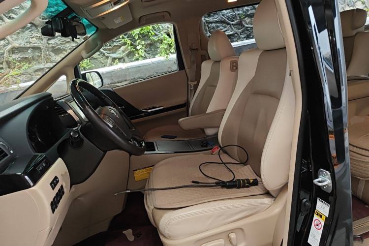 Used Toyota Alphard 2012 3.5L Luxury Edition
