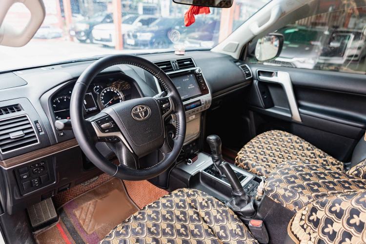 Used Toyota Prado 2018 3.5L Automatic TX-L with Rear-Mounted Spare Tire
