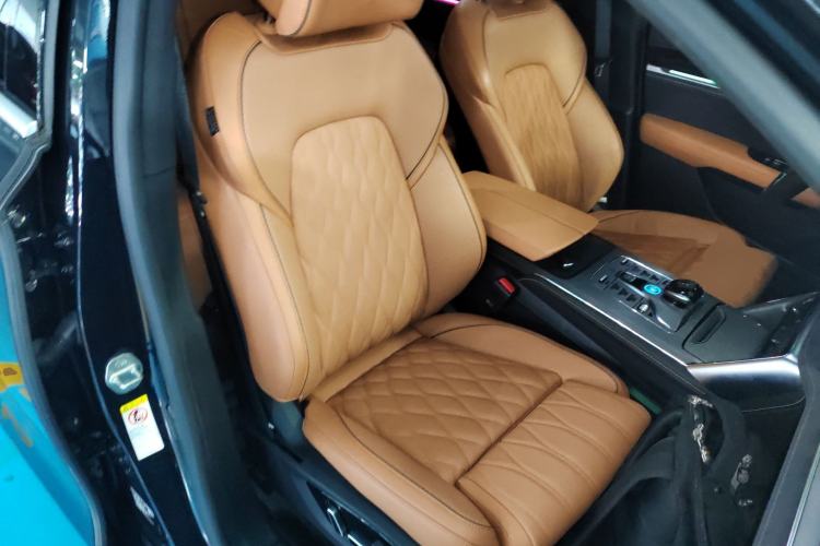 Used BYD Tang New Energy 2022 EV 635 km All-Wheel-Drive Flagship Model
