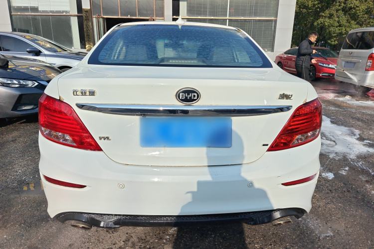 Used BYD Surui 2015 Revised Version 1.5L Manual Luxury Edition
