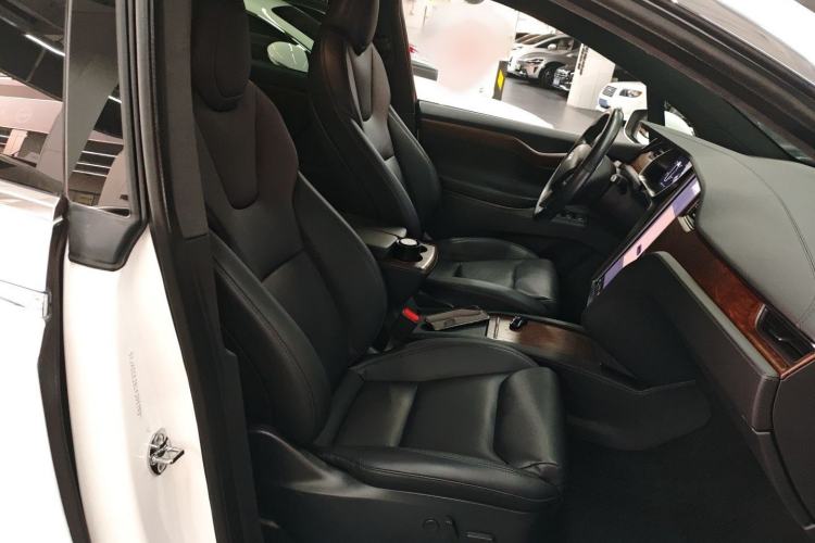 Used Tesla Model X 2019 Long-Range Version
