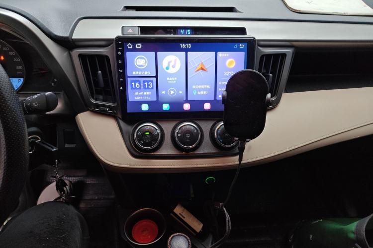 Used Toyota RAV4 2015 2.0L CVT Two-Wheel Drive Urban Edition