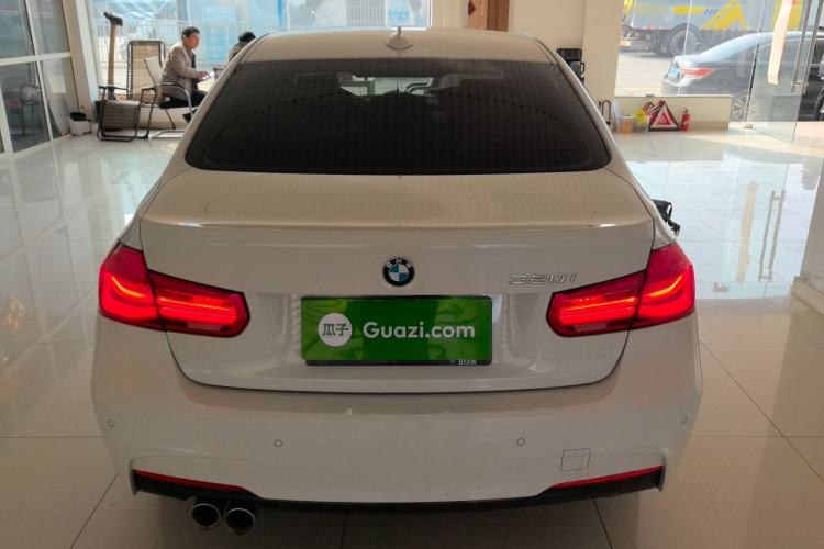 Used BMW 3 Series 2018 320i M Sport Package
