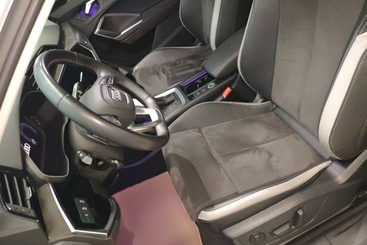 Used Audi Q3 2021 35 TFSI Fashion Dynamic Model