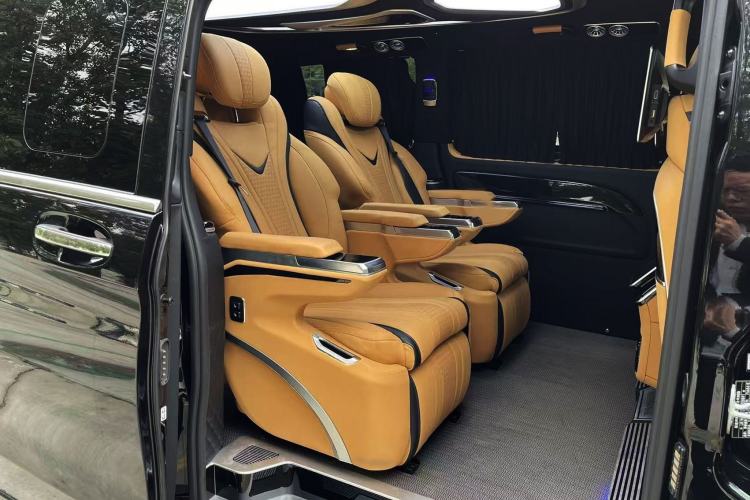 Used Mercedes-Benz Vito 2023 2.0T Elite Version 7 Seats