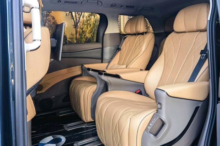 Used Denza D9 2022 DM-i 970 Four-Wheel Drive Flagship Model