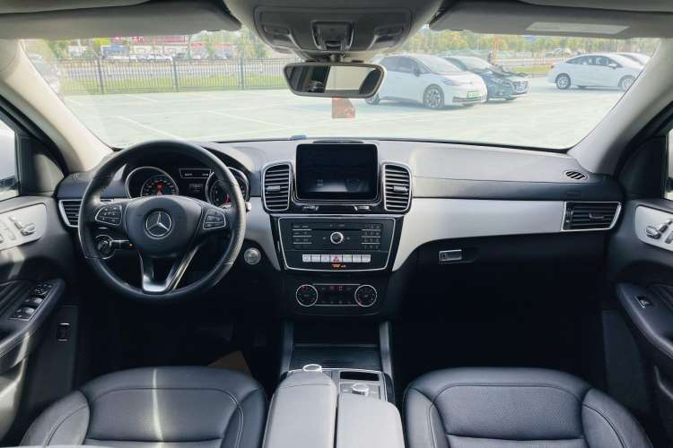 Used Mercedes-Benz GLE Coupe 2018 GLE 320 4MATIC Coupe SUV
