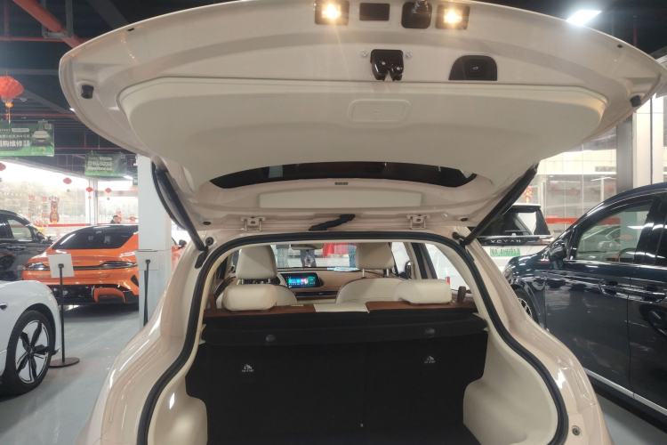 Used ORA Good Cat 2023 401 km Standard Range Prestige Version Lithium Iron Phosphate