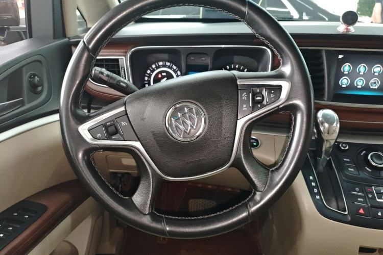 Used Buick GL8 2018 28T Luxury Model China VI Standard
