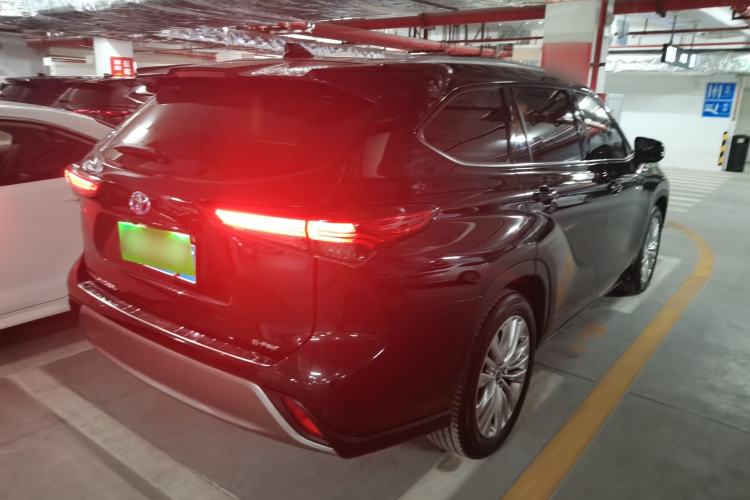 Used Toyota Highlander 2022 Dual-Engine 2.5L Four-Wheel Drive Prestige Version 7 Seats