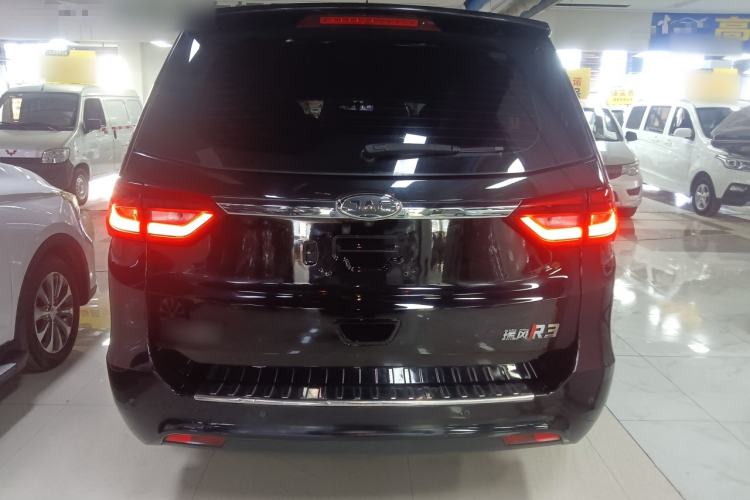 Used  Refine R3 2018 1.6L Manual Luxury Model