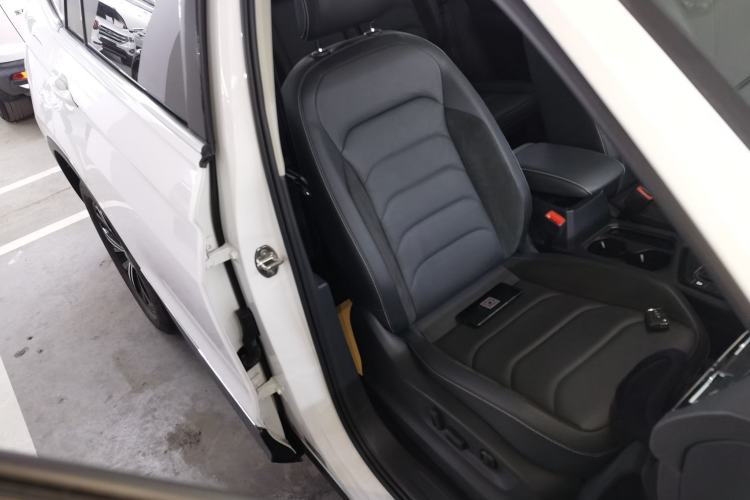 Used Volkswagen Tiguan L 2020 330TSI Automatic Two-Wheel Drive Panoramic Comfort Edition China VI Standard