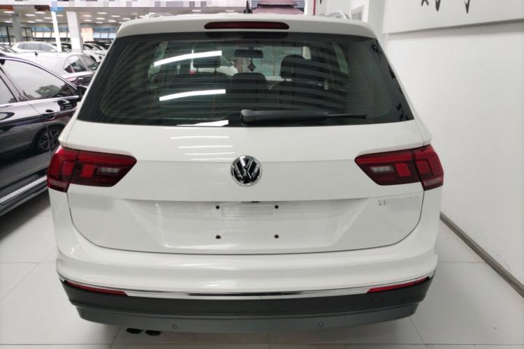 Used Volkswagen Tiguan L 2019 330TSI Automatic Two-Wheel Drive Panoramic Comfort Edition China VI Standard

