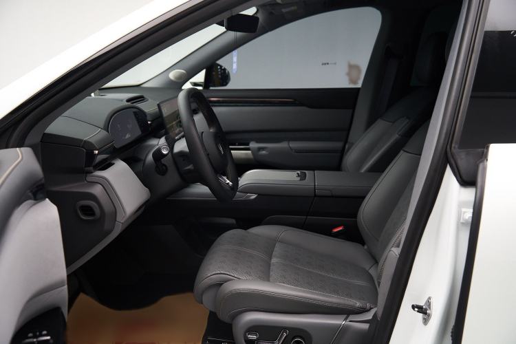 Used Zeekr 7X 2025 75 kWh Rear-Wheel Drive Intelligent Driving Version
