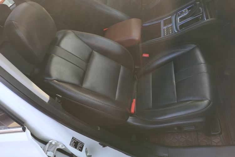 Used GAC Trumpchi GS8 2017 320T Two-Wheel Drive Luxury Smart Connectivity Version (7 Seats)
